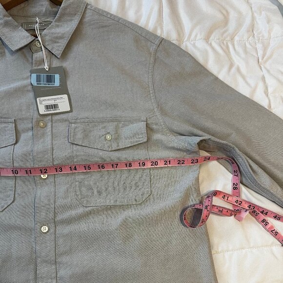 Everlane | The Organic Oxford Relaxed Utility Shirt - Picture 7 of 11